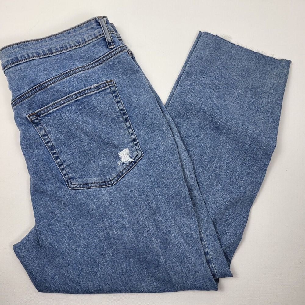 No Boundaries NOBO Destructed Mom Jeans 19‎ Super High Rise Raw Hem Medium Wash
